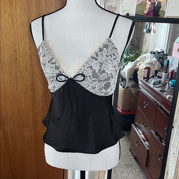 Francesca's Collections Other - Francesca's Black & Ivory Lace Satin Camisole